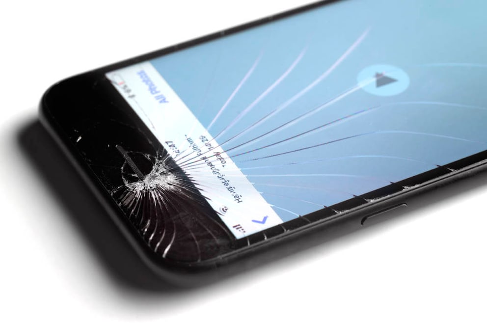 Bruch kaputt Apple iPhone Reparatur Wasserschaden defekt 
